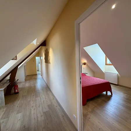 Etage Complet A La Campagne Nocleg ze śniadaniem Chanzeaux