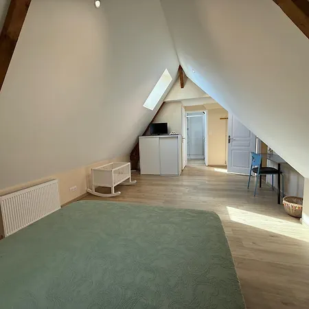 Nocleg ze śniadaniem Etage Complet A La Campagne 3*