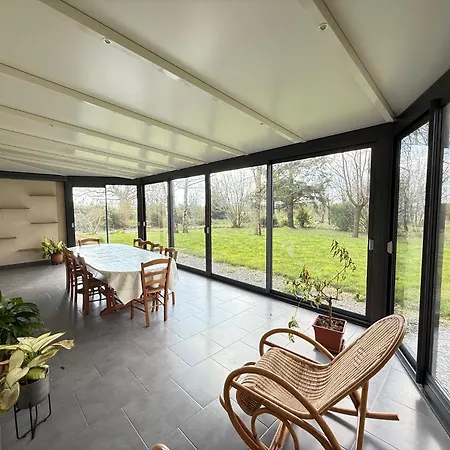 Frühstückspension Etage Complet A La Campagne 3*